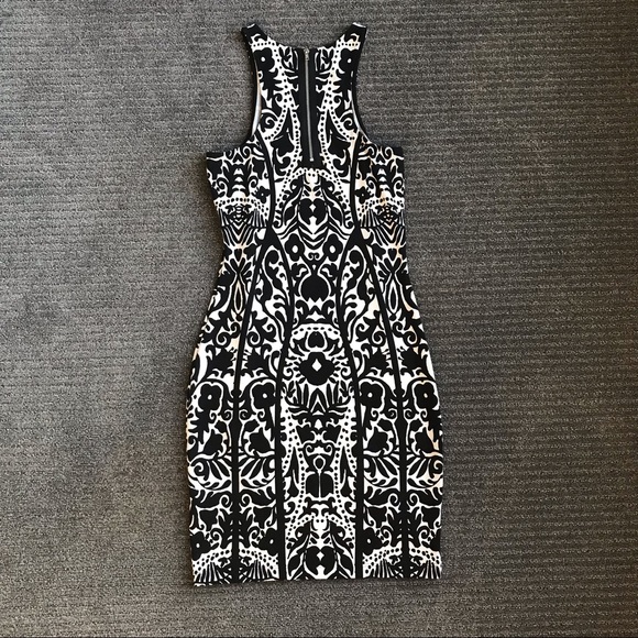 Dress - Picture 2 of 5